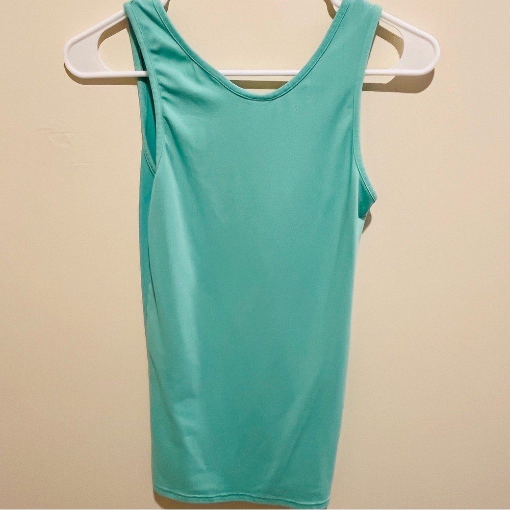 Tank Top (No Tags) - Picture 2 of 3